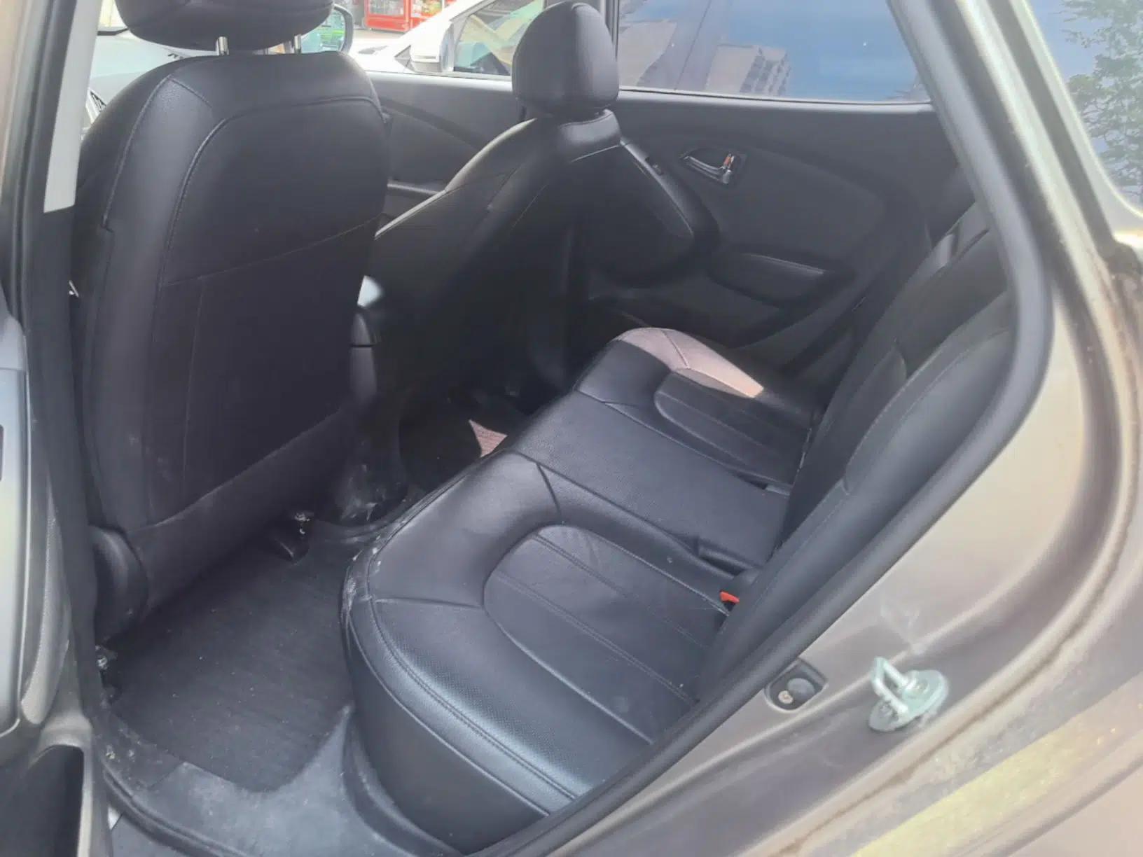 Hyundai ix35 2015 2.0L Automatic 2WD Smart Version China V Standard — миниатюра 20