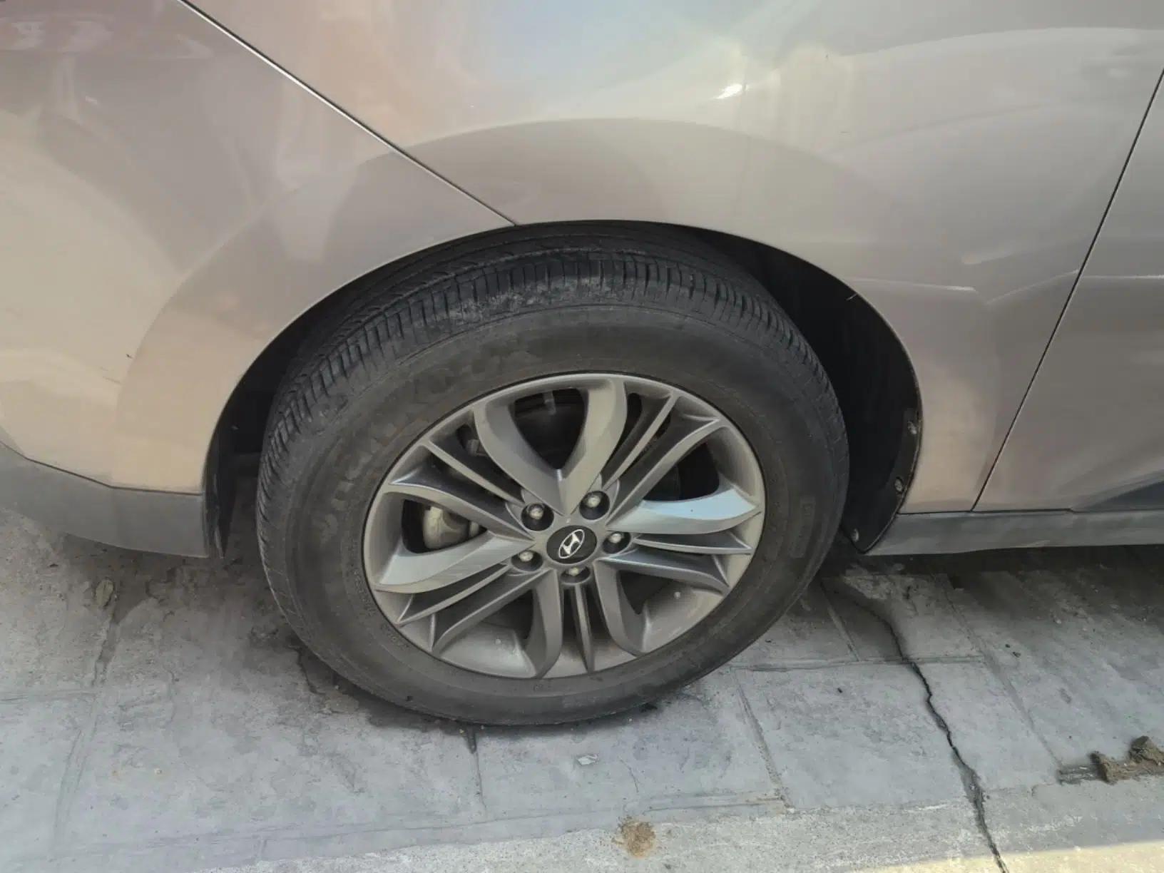 Hyundai ix35 2015 2.0L Automatic 2WD Smart Version China V Standard — миниатюра 10