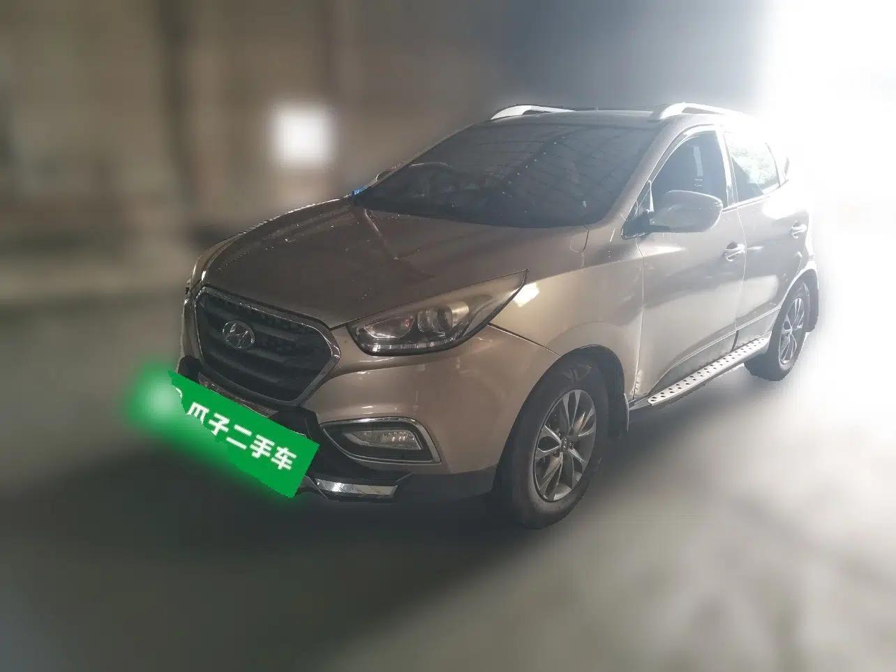 Hyundai ix35 2013 2.0L Automatic 2WD Comfort GL China IV Standard — миниатюра 1
