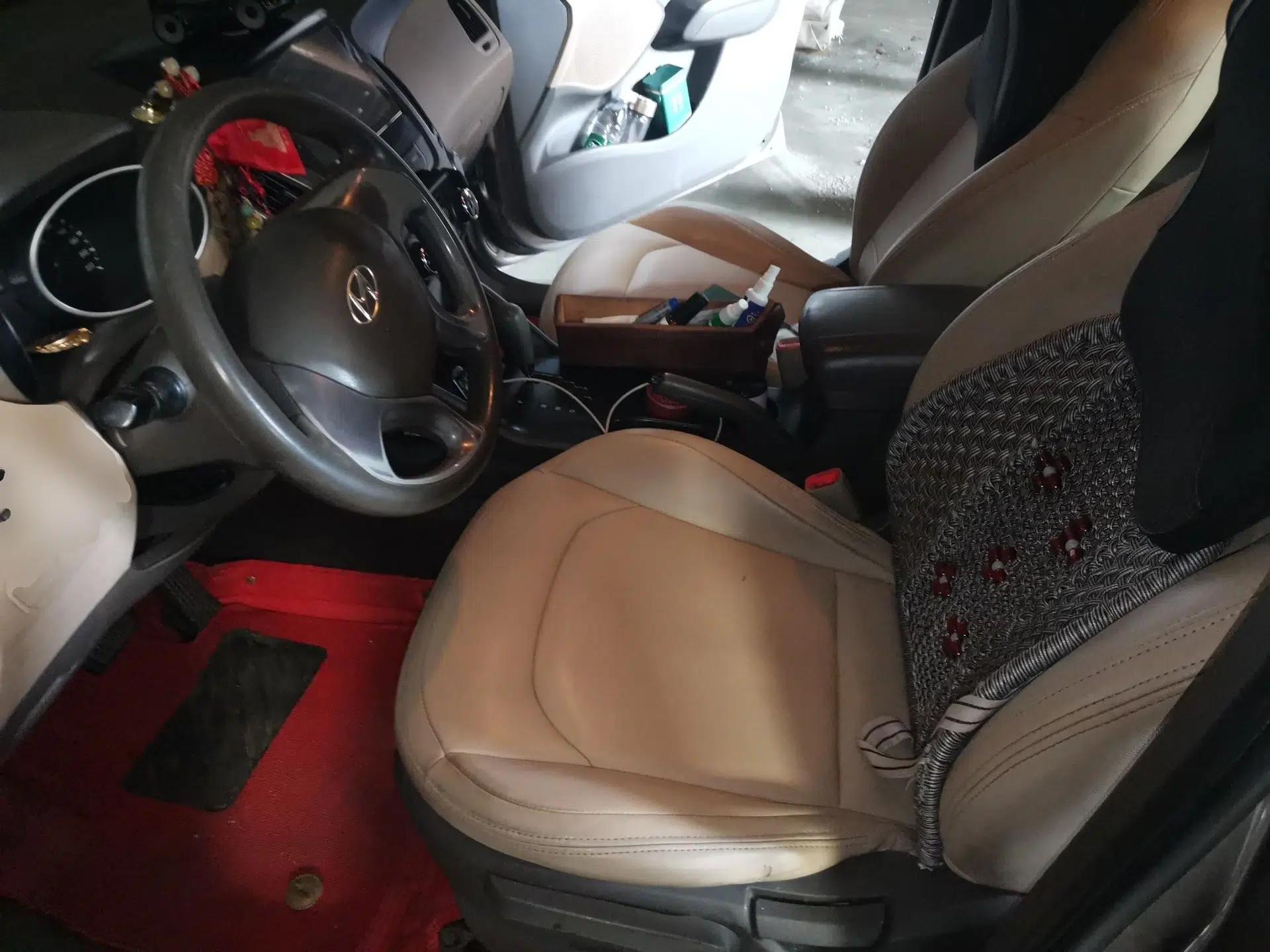 Hyundai ix35 2013 2.0L Automatic 2WD Comfort GL China IV Standard — миниатюра 15