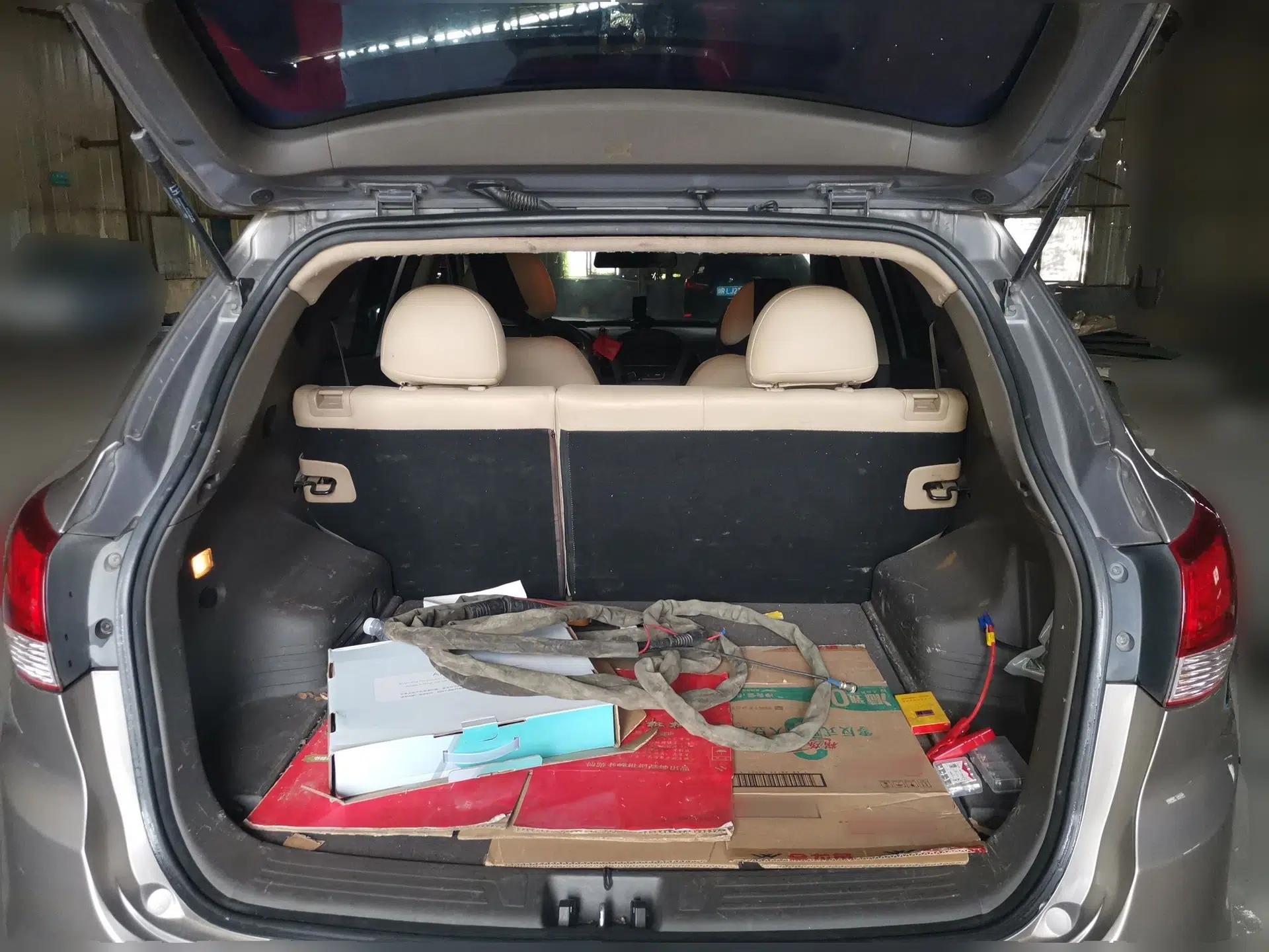 Hyundai ix35 2013 2.0L Automatic 2WD Comfort GL China IV Standard — миниатюра 19