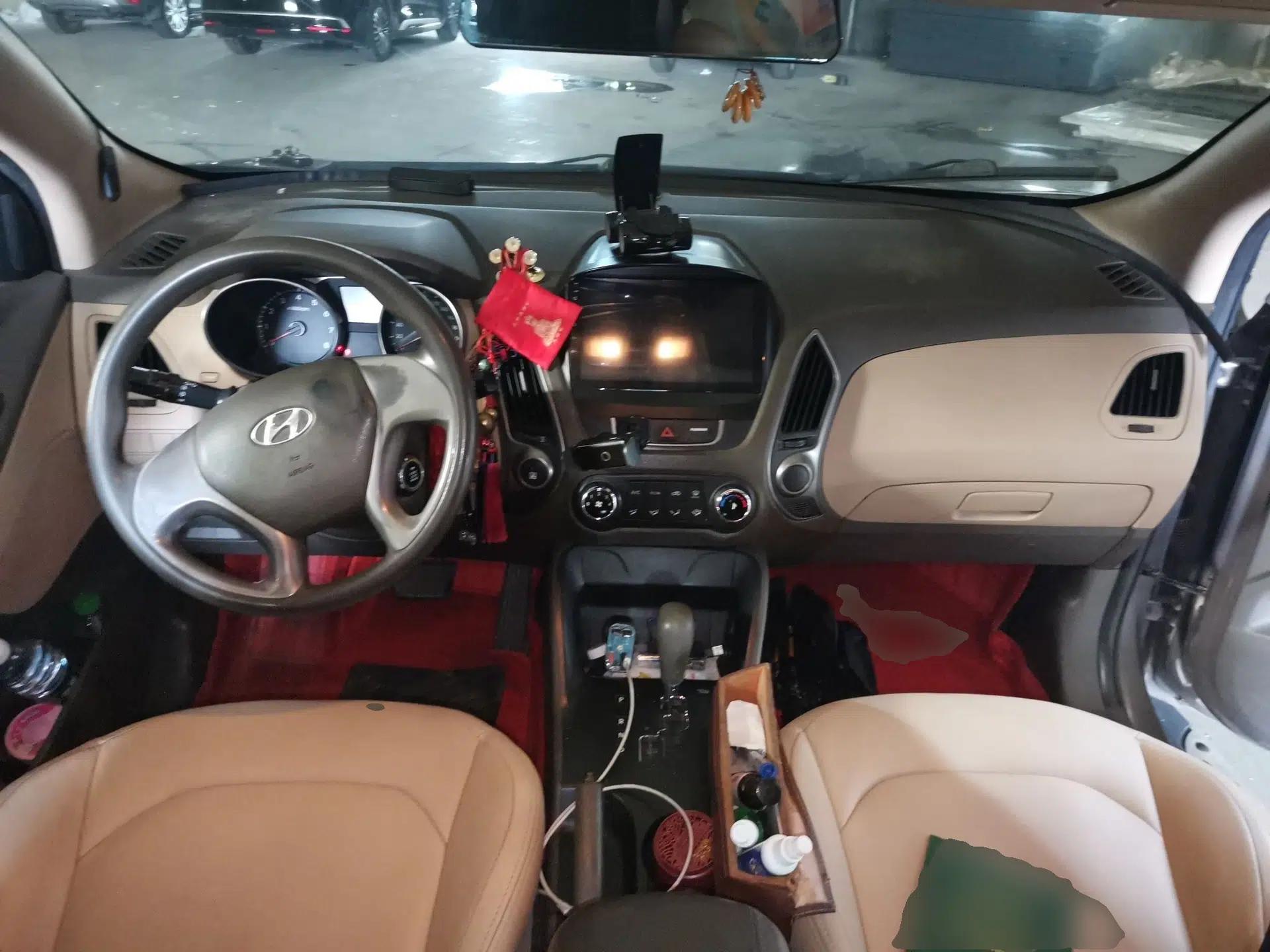 Hyundai ix35 2013 2.0L Automatic 2WD Comfort GL China IV Standard — миниатюра 9