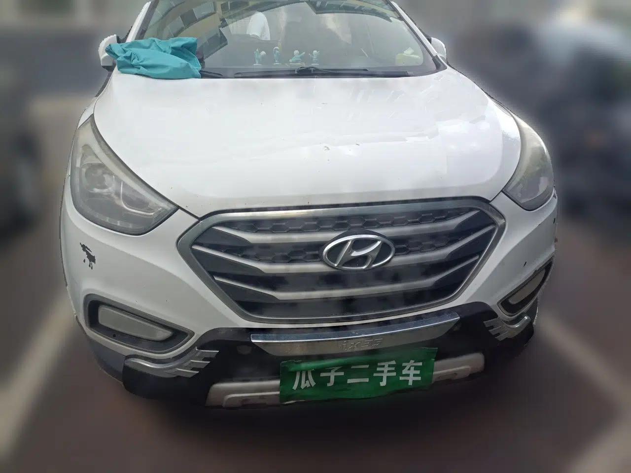 Hyundai ix35 2015 2.0L Automatic 2WD Smart Version China V Standard — миниатюра 2