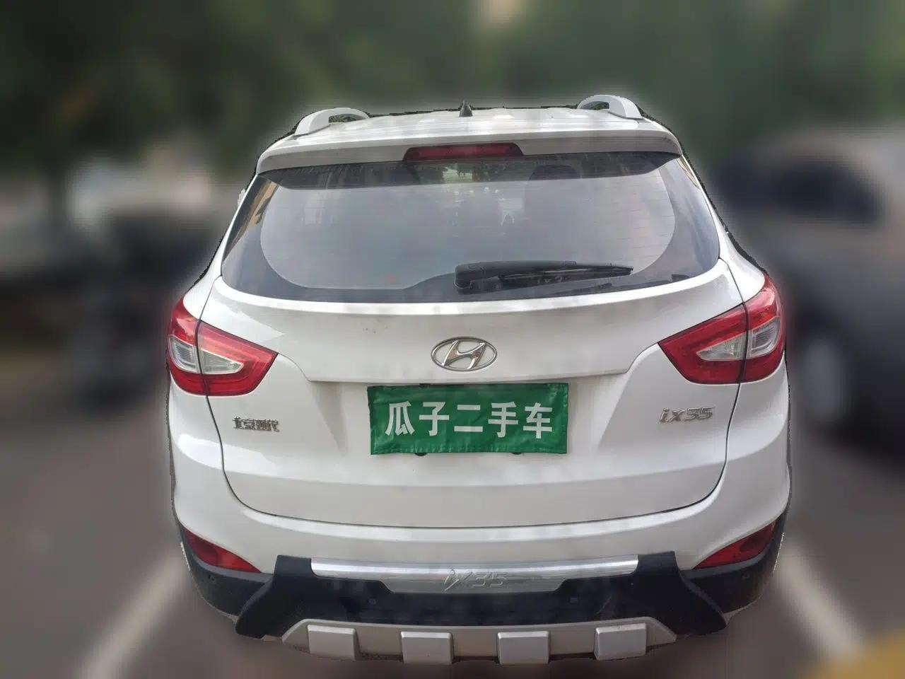 Hyundai ix35 2015 2.0L Automatic 2WD Smart Version China V Standard — миниатюра 5