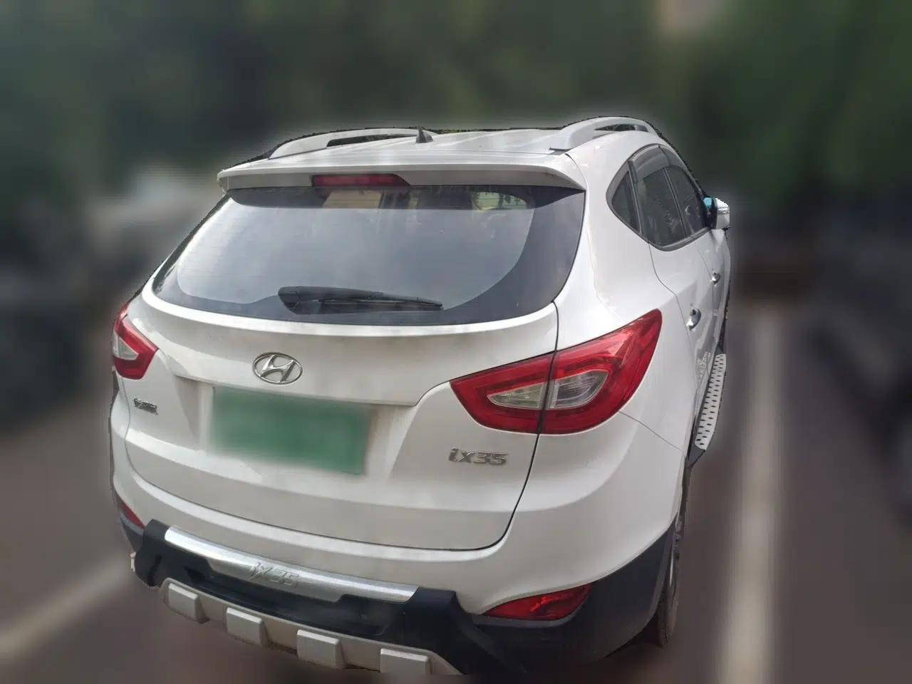 Hyundai ix35 2015 2.0L Automatic 2WD Smart Version China V Standard — миниатюра 6