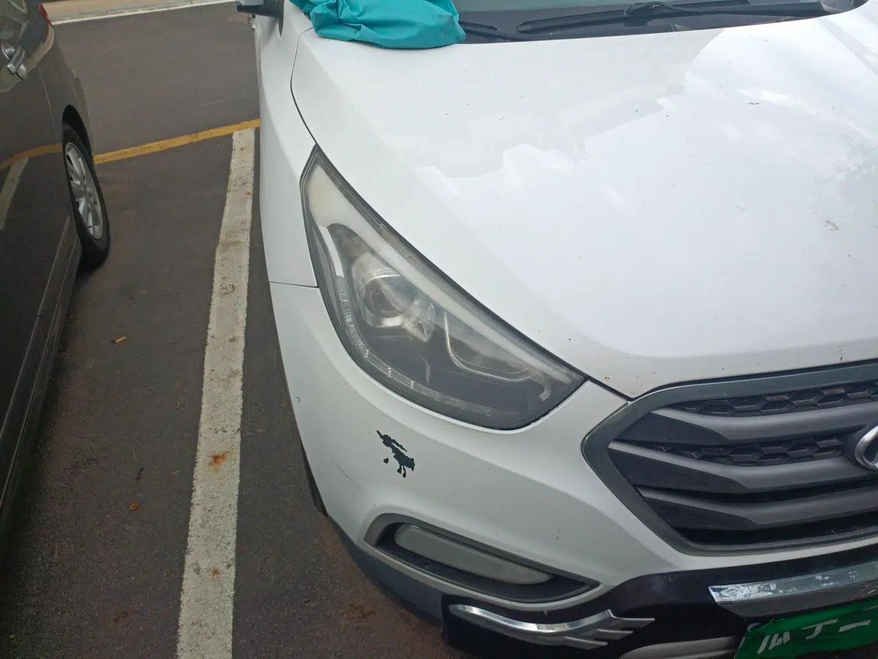 Hyundai ix35 2015 2.0L Automatic 2WD Smart Version China V Standard — миниатюра 7