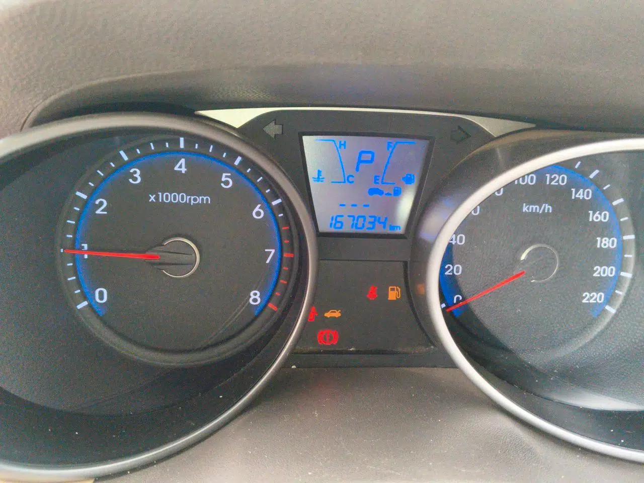 Hyundai ix35 2013 2.0L Automatic 2WD Comfort GL China IV Standard — миниатюра 12