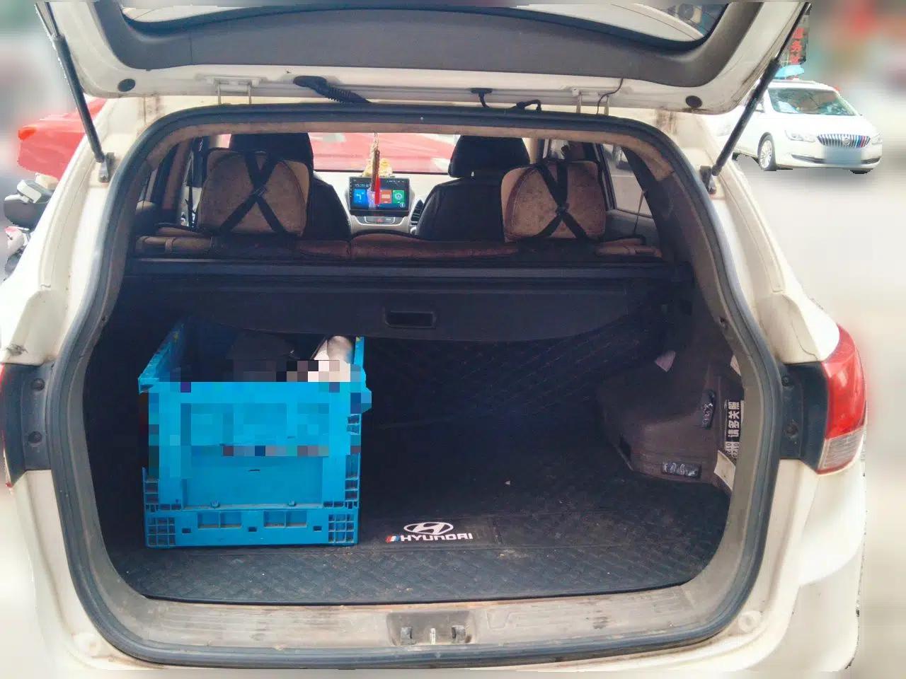 Hyundai ix35 2013 2.0L Automatic 2WD Comfort GL China IV Standard — миниатюра 19
