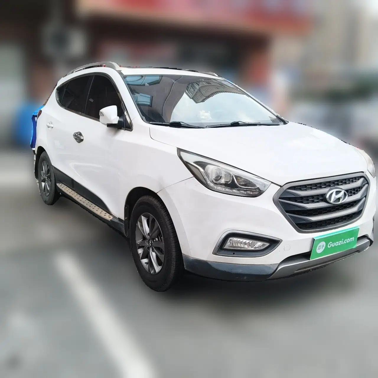 Hyundai ix35 2013 2.0L Automatic 2WD Comfort GL China IV Standard — миниатюра 3