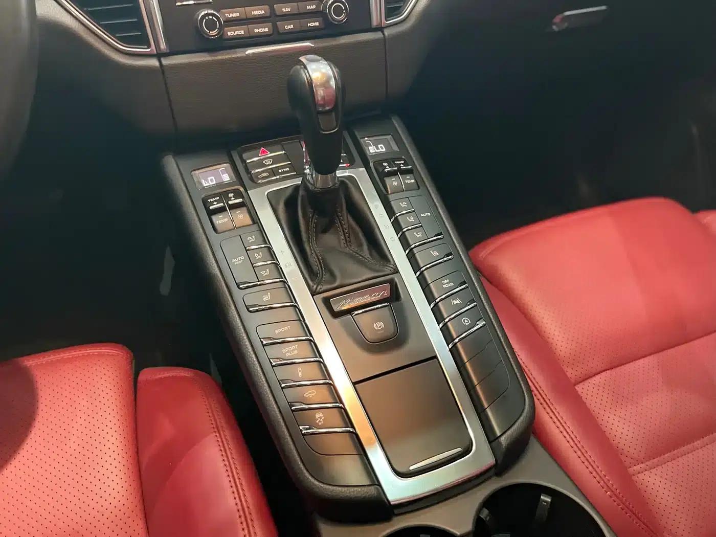 2017 Macan Turbo 3.6T — миниатюра 13