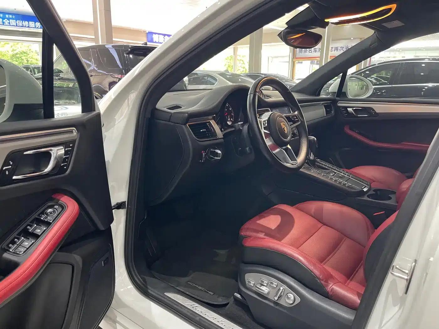 2017 Macan Turbo 3.6T — миниатюра 4