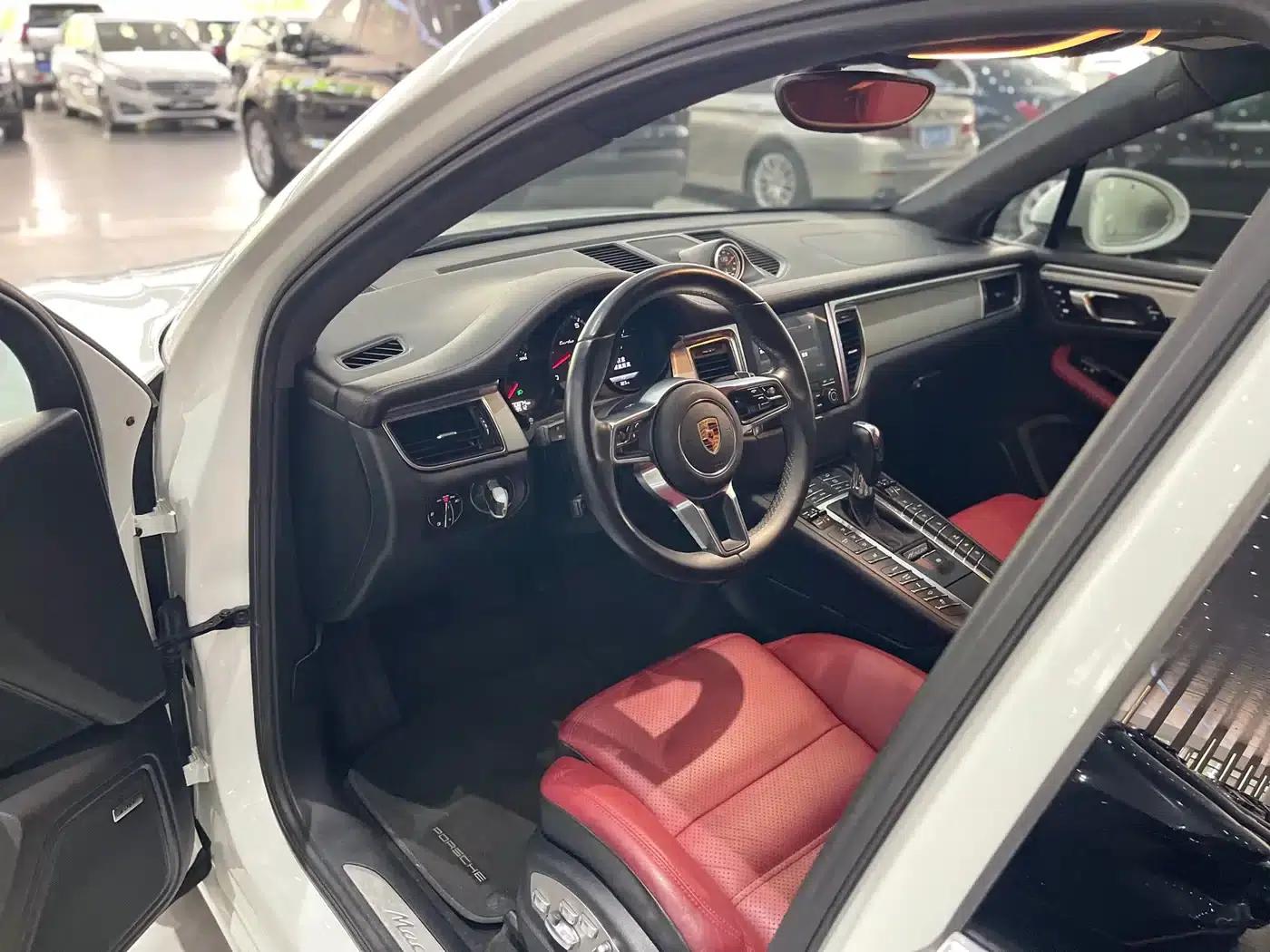 2017 Macan Turbo 3.6T — миниатюра 5