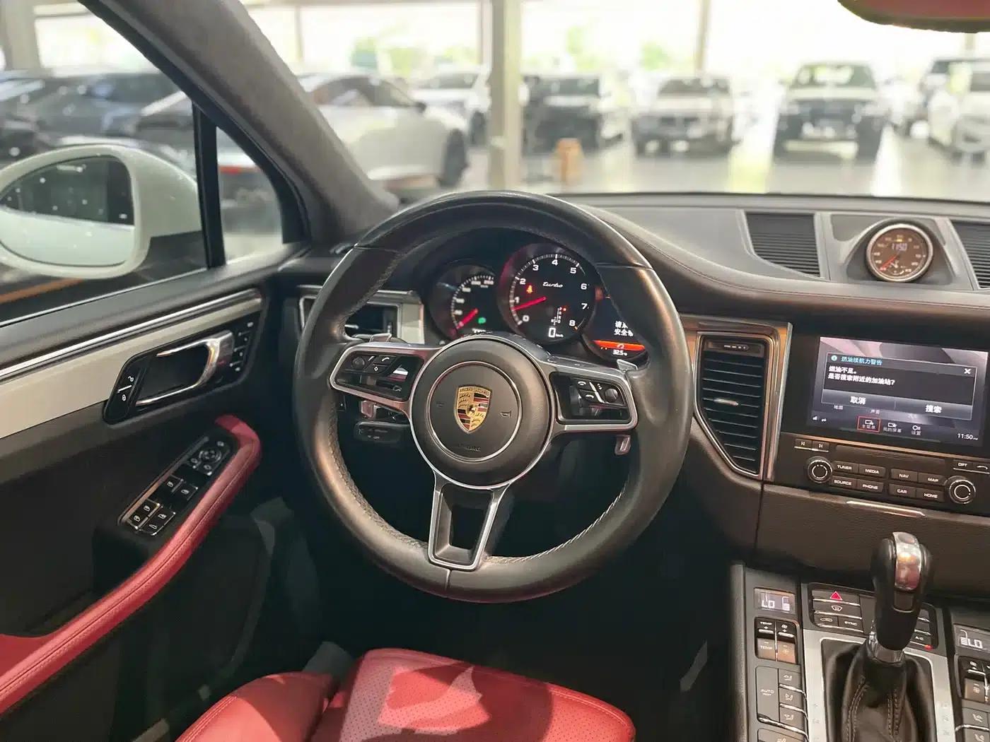 2017 Macan Turbo 3.6T — миниатюра 8