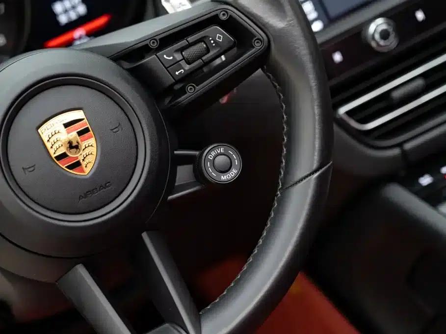 2022 Macan T 2.0T — миниатюра 18