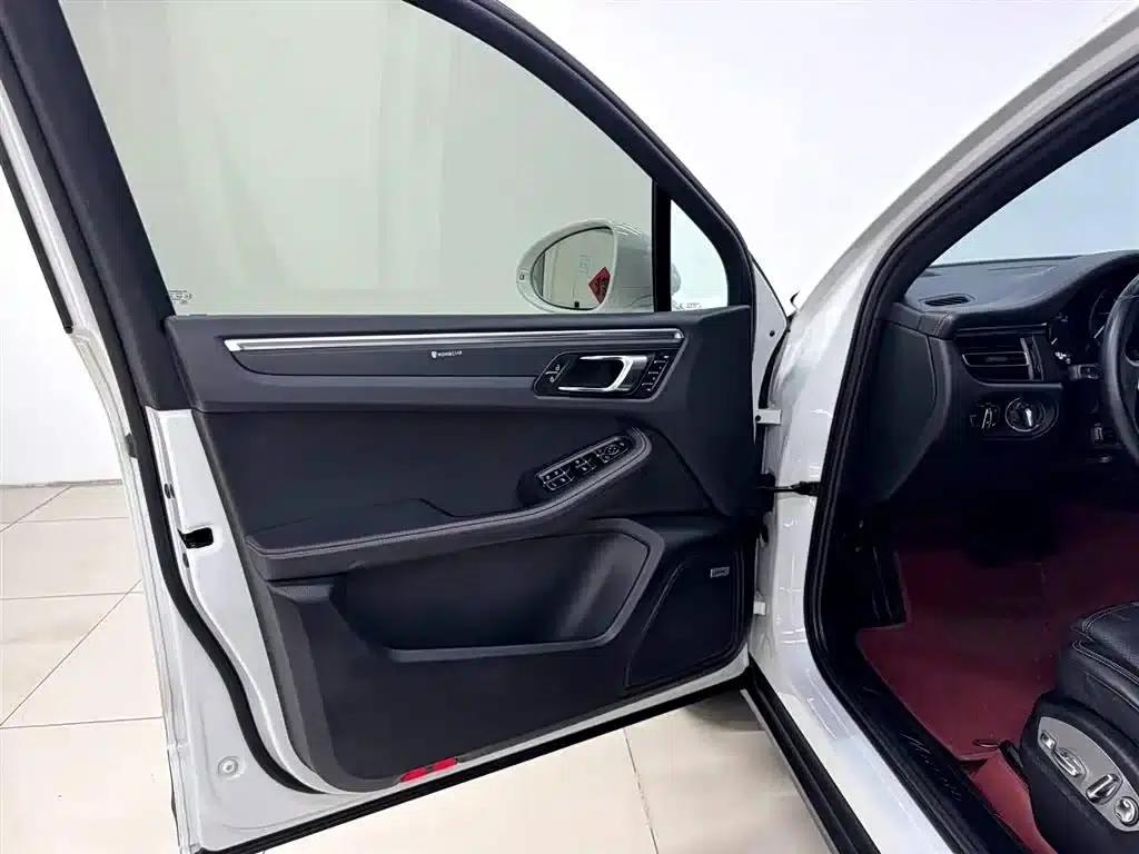 2023 Macan 2.0T — миниатюра 13