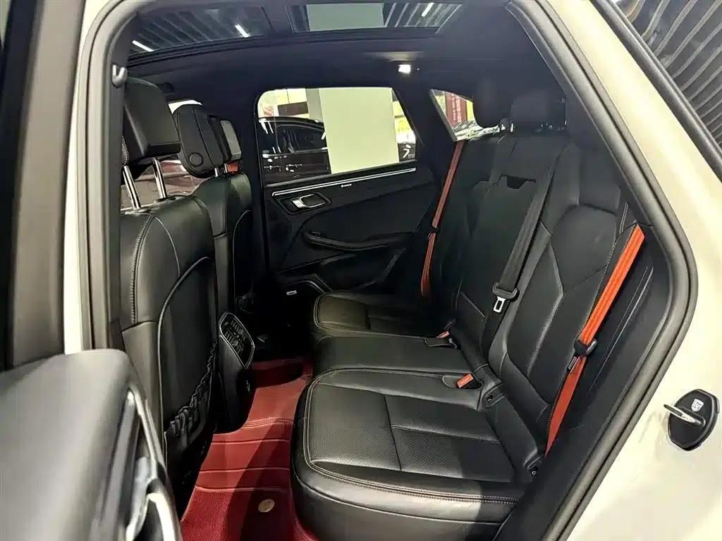 2023 Macan 2.0T — миниатюра 17