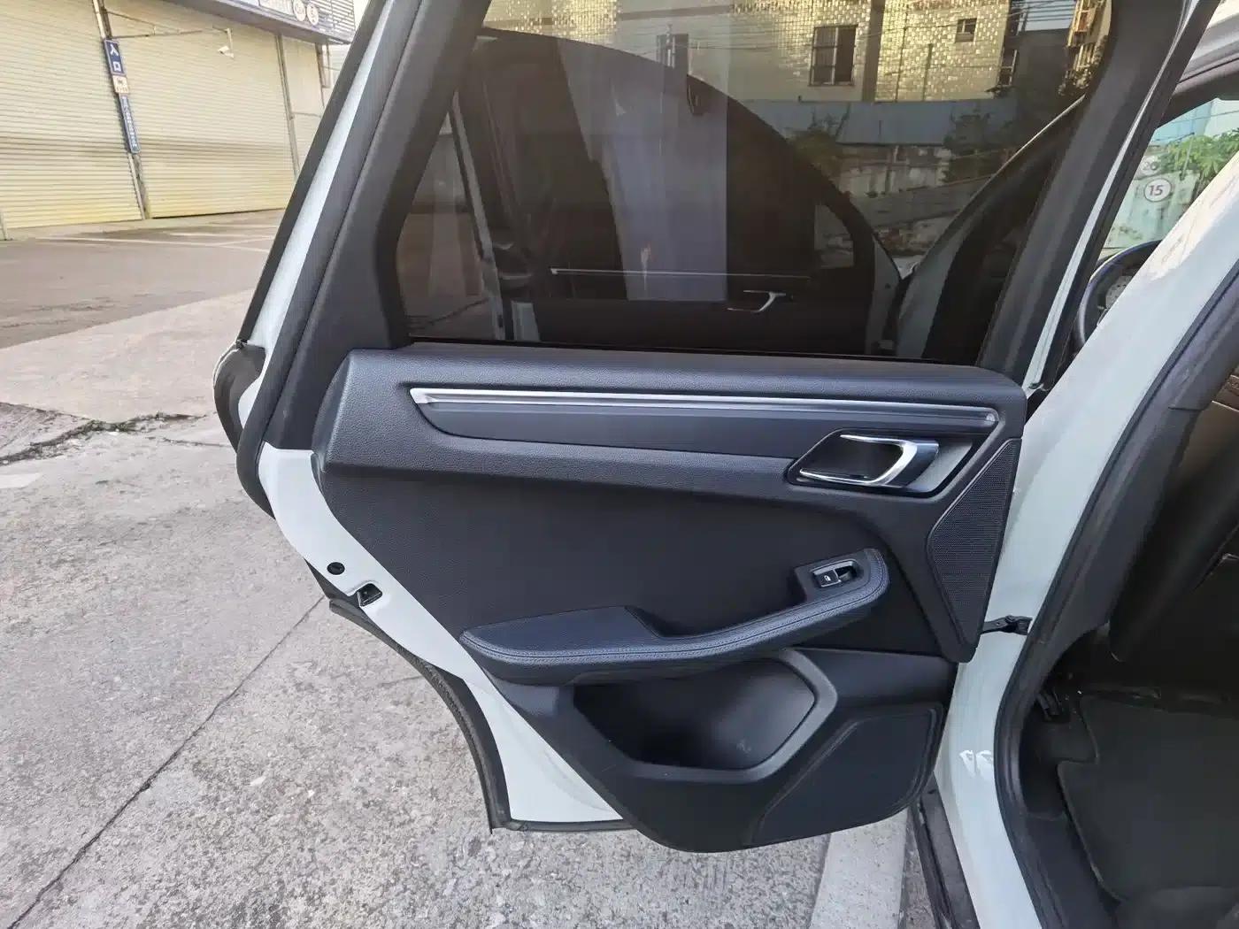 2017 Macan 2.0T — миниатюра 14
