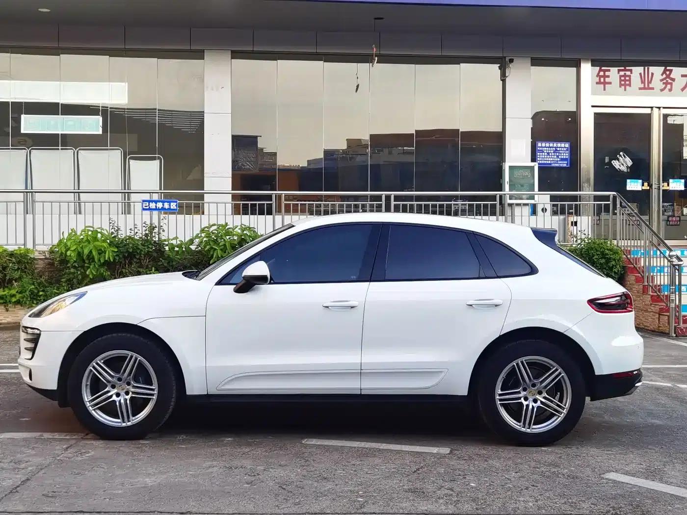 2017 Macan 2.0T — миниатюра 7
