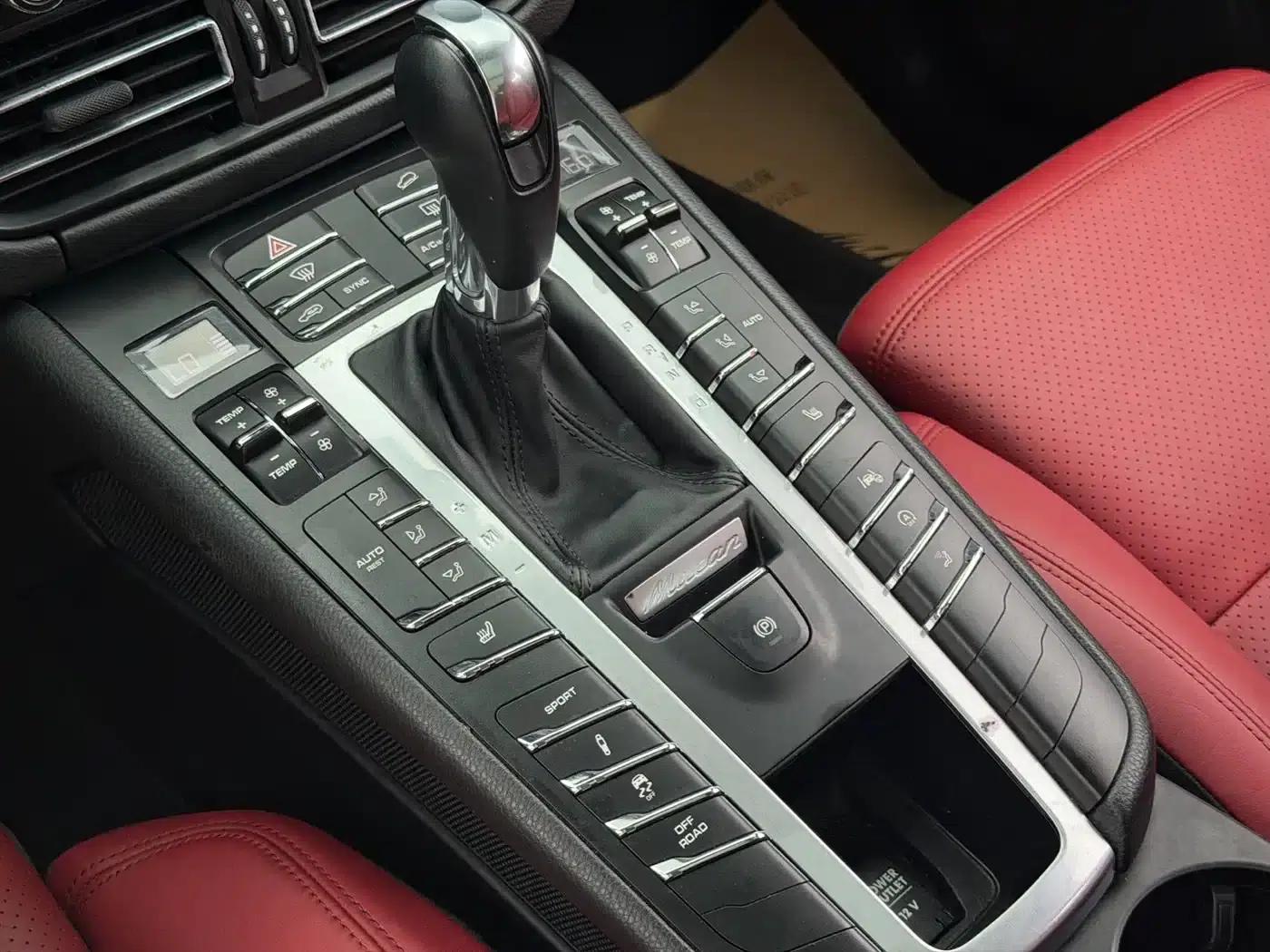 2020 Macan 2.0T — миниатюра 10