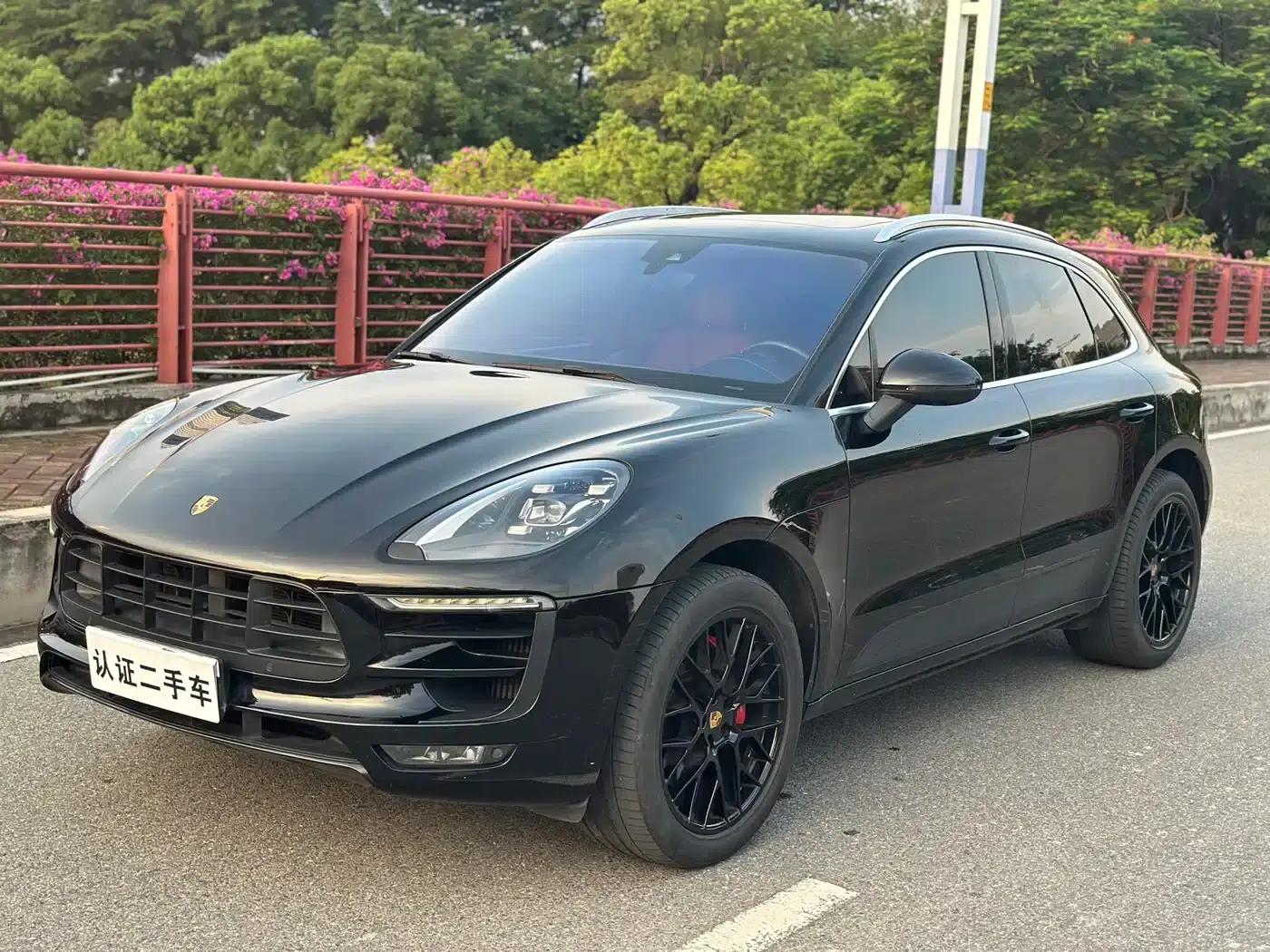 2017 Macan GTS 3.0T — миниатюра 1