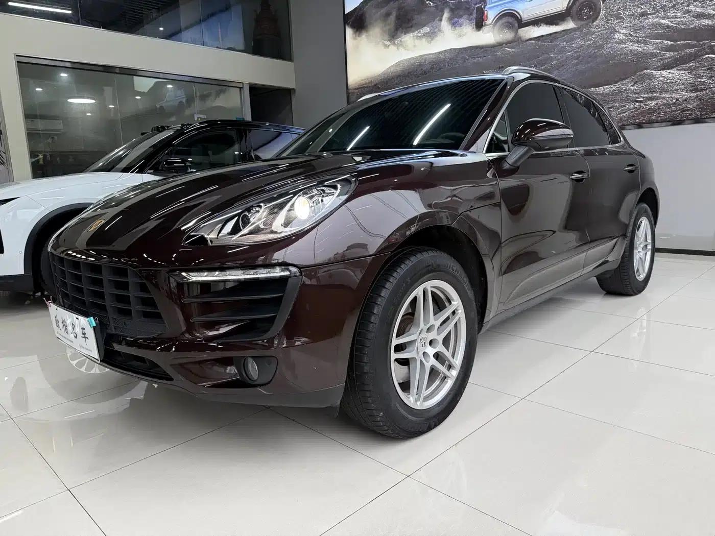 2017 Macan 2.0T — миниатюра 1