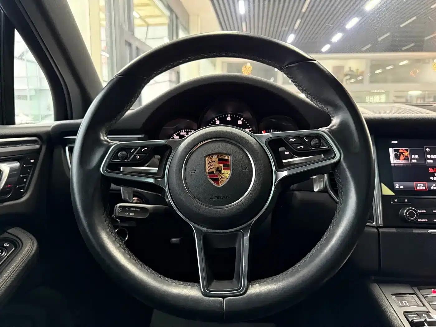 2017 Macan 2.0T — миниатюра 14