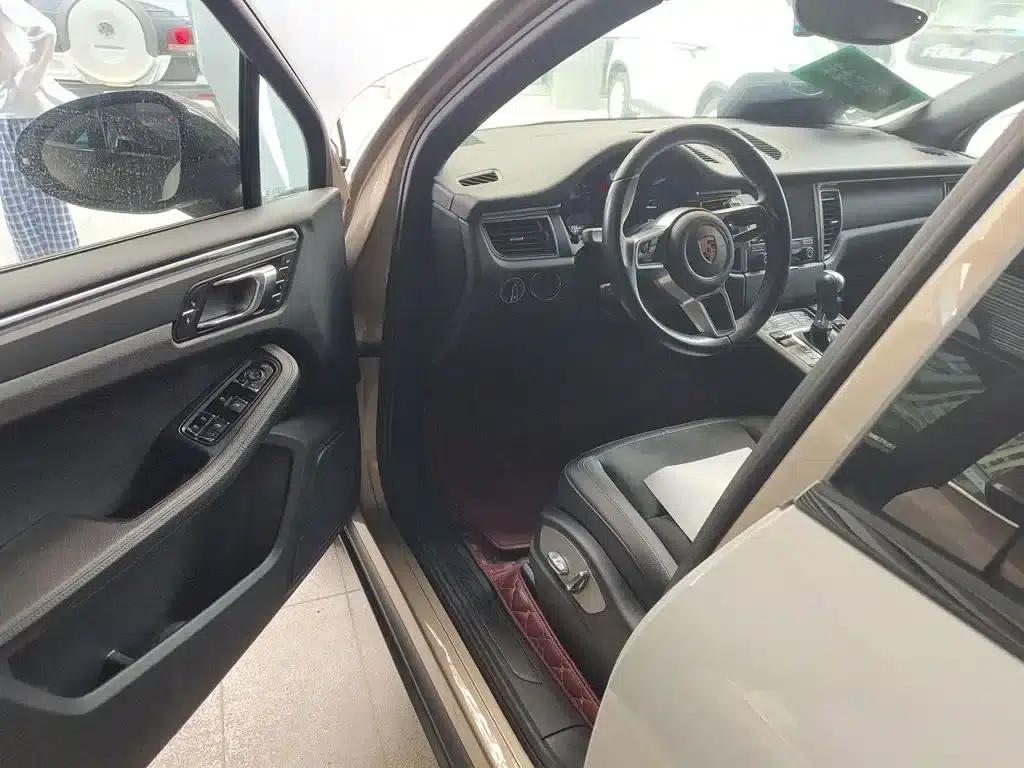 2017 Macan 2.0T — миниатюра 17