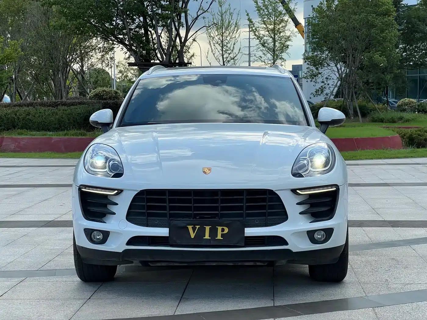 2017 Macan 2.0T — миниатюра 2