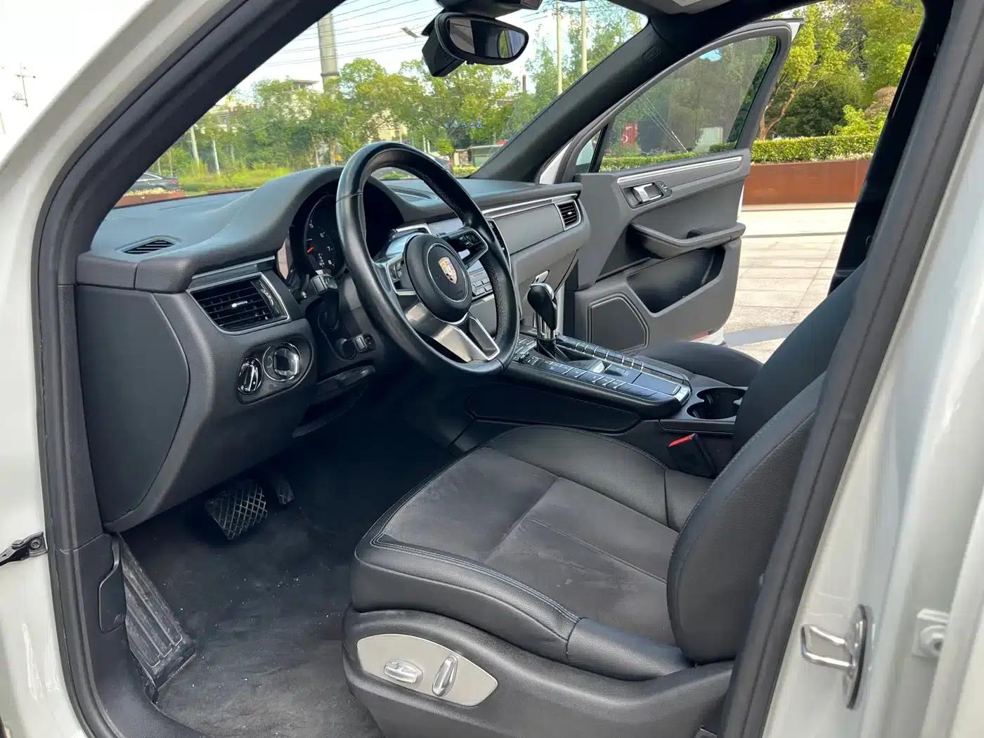 2017 Macan 2.0T — миниатюра 6