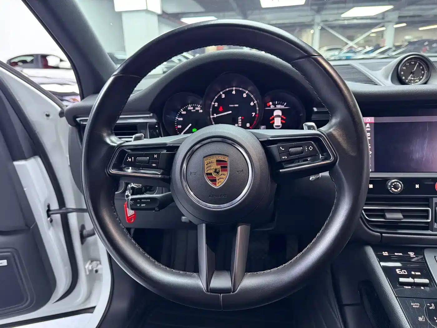 2022 Macan 2.0T — миниатюра 8