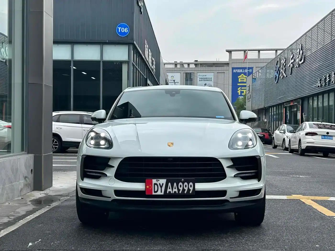 2018 Macan 2.0T — миниатюра 2