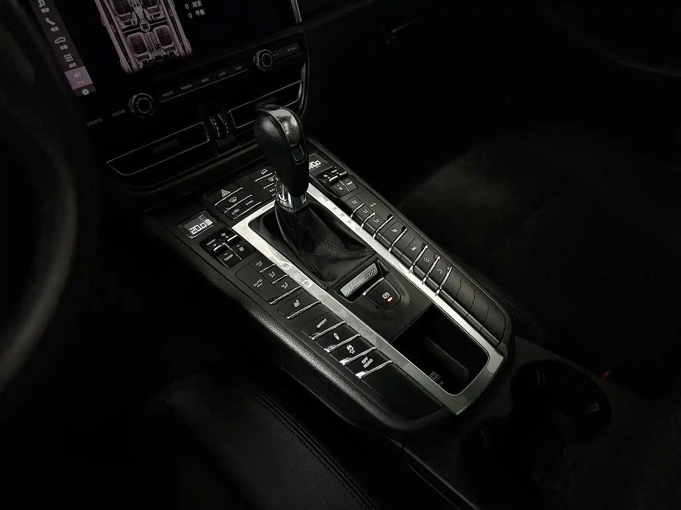 2018 Macan 2.0T — миниатюра 6