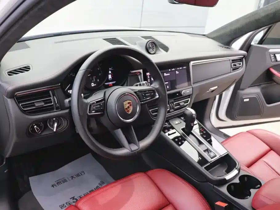 2023 Macan 2.0T — миниатюра 14