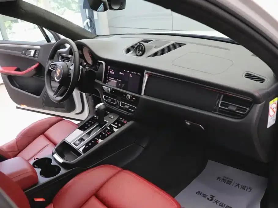 2023 Macan 2.0T — миниатюра 24