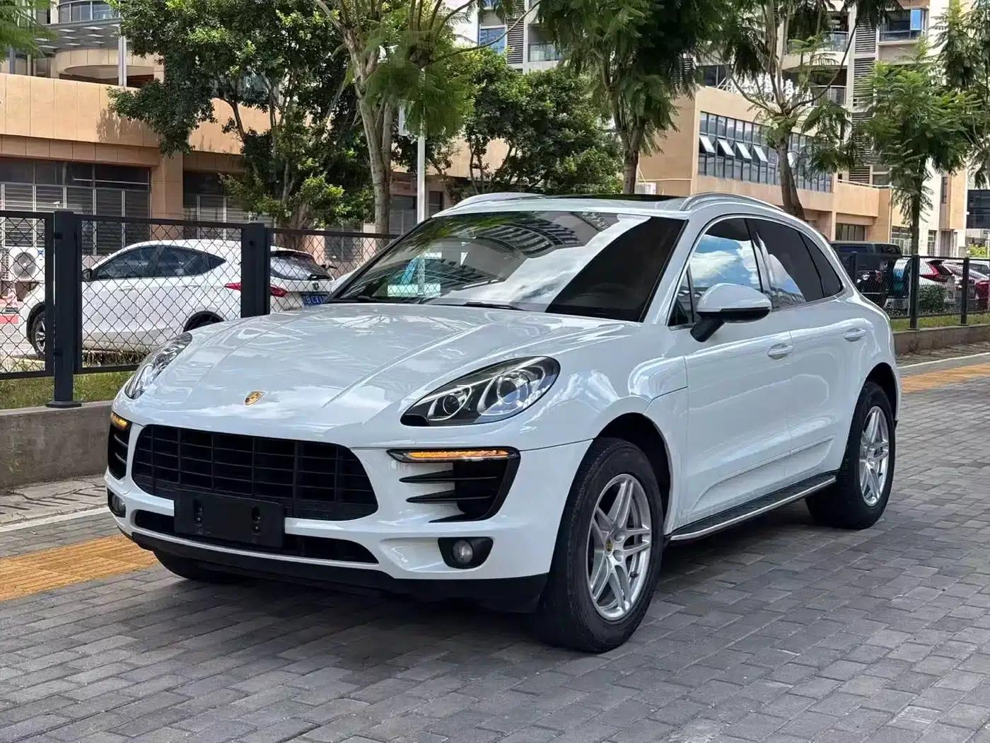 2017 Macan 2.0T — миниатюра 1