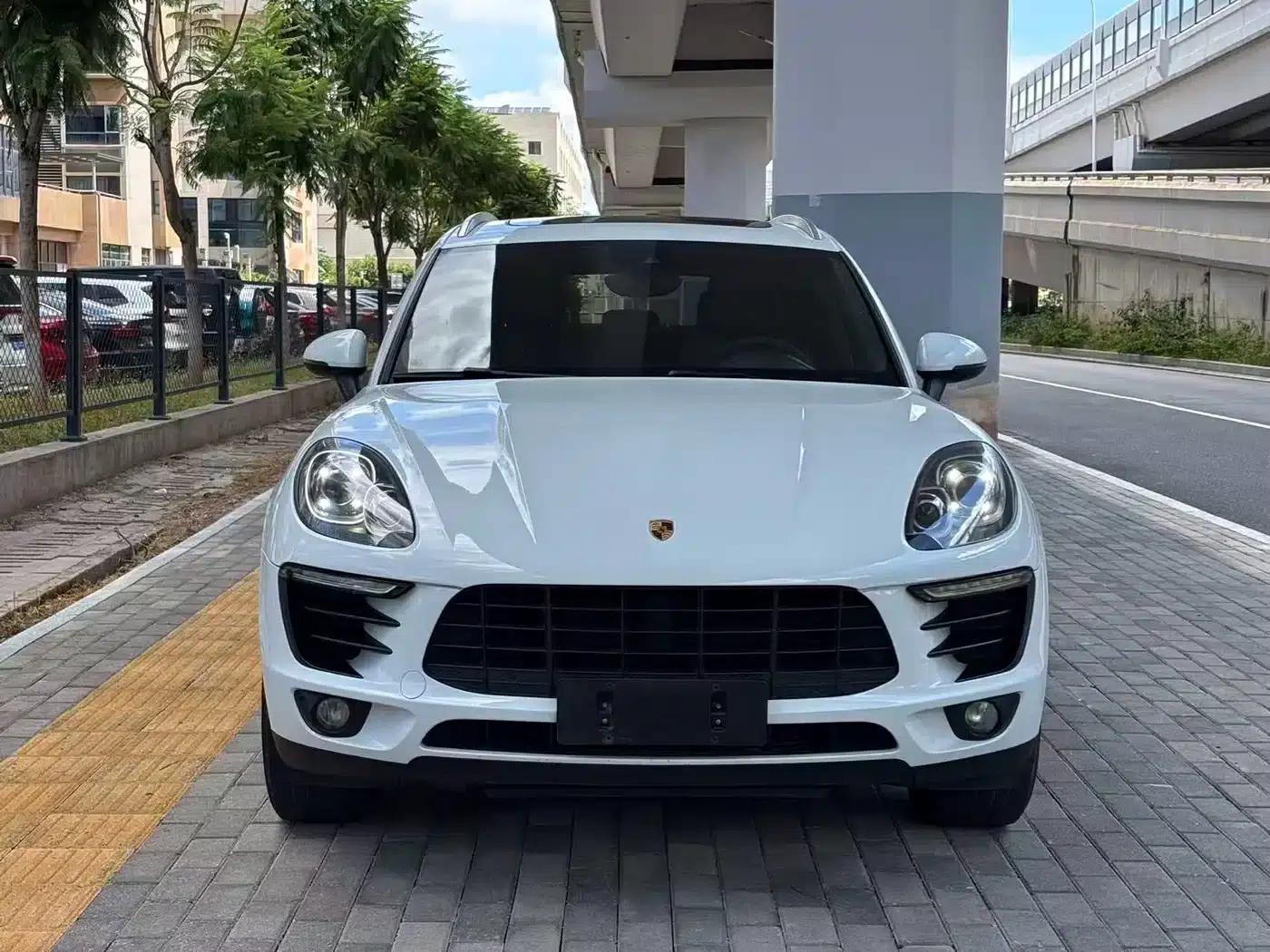 2017 Macan 2.0T — миниатюра 2