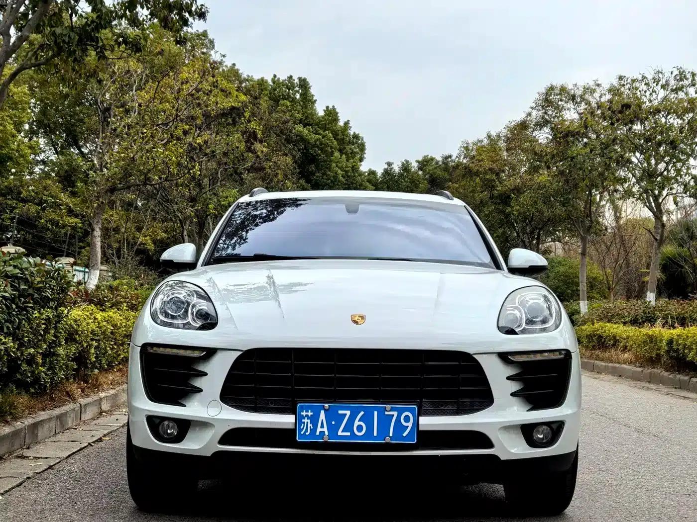 2016 Macan 2.0T — миниатюра 2