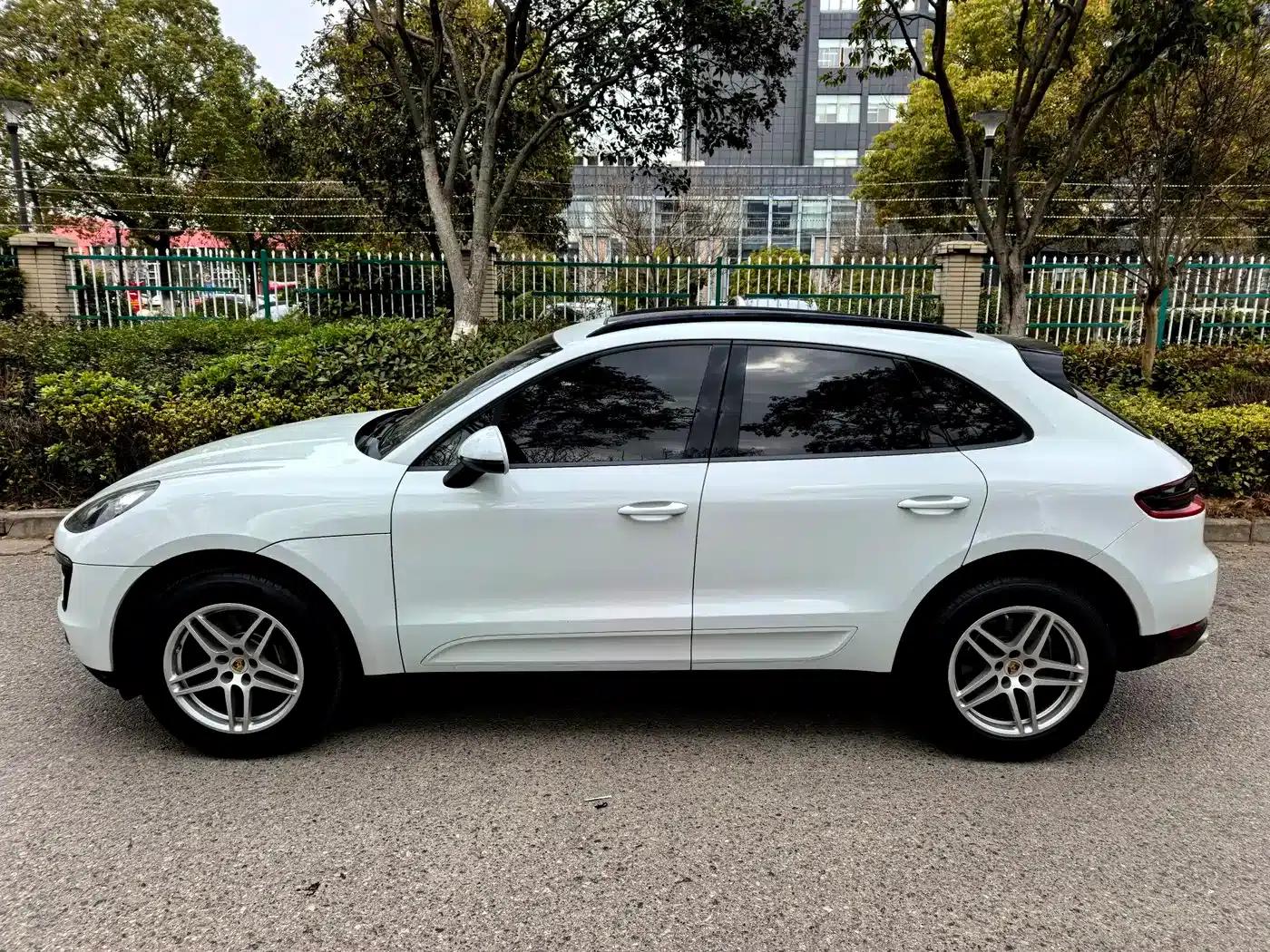 2016 Macan 2.0T — миниатюра 3