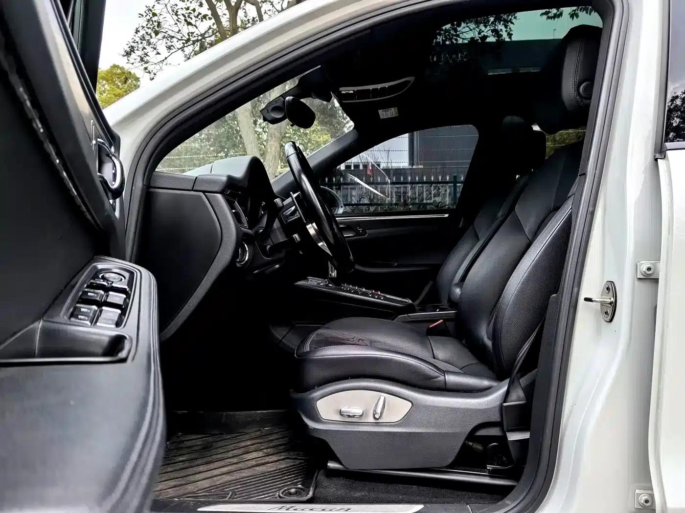 2016 Macan 2.0T — миниатюра 6