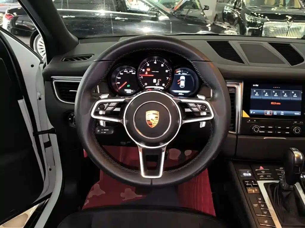2017 Macan 2.0T — миниатюра 11