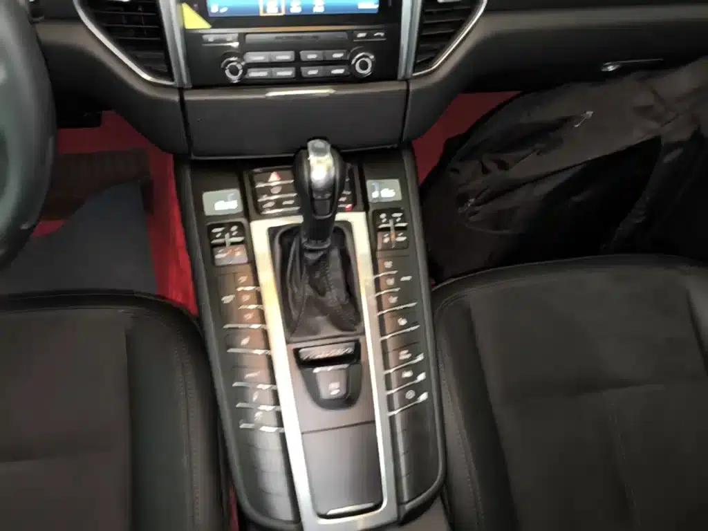 2017 Macan 2.0T — миниатюра 14