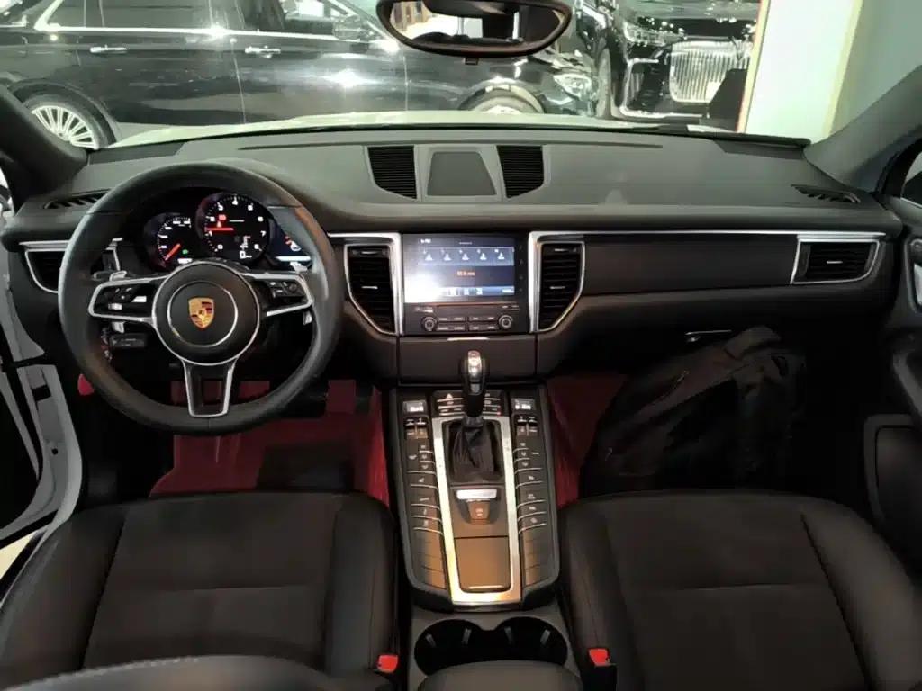 2017 Macan 2.0T — миниатюра 10