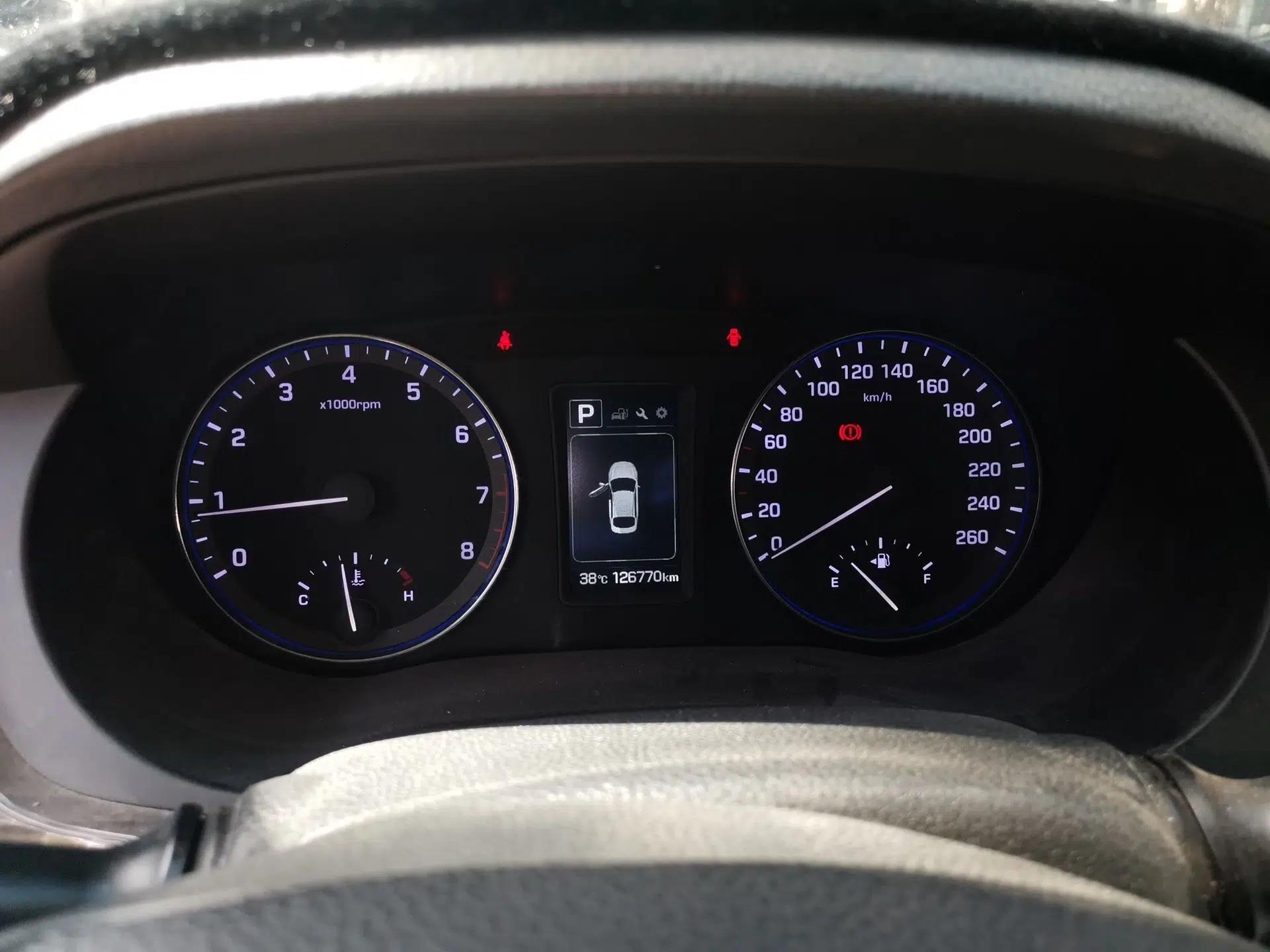 Hyundai Mistra 2016 1.6T Automatic Smart GLS — миниатюра 11