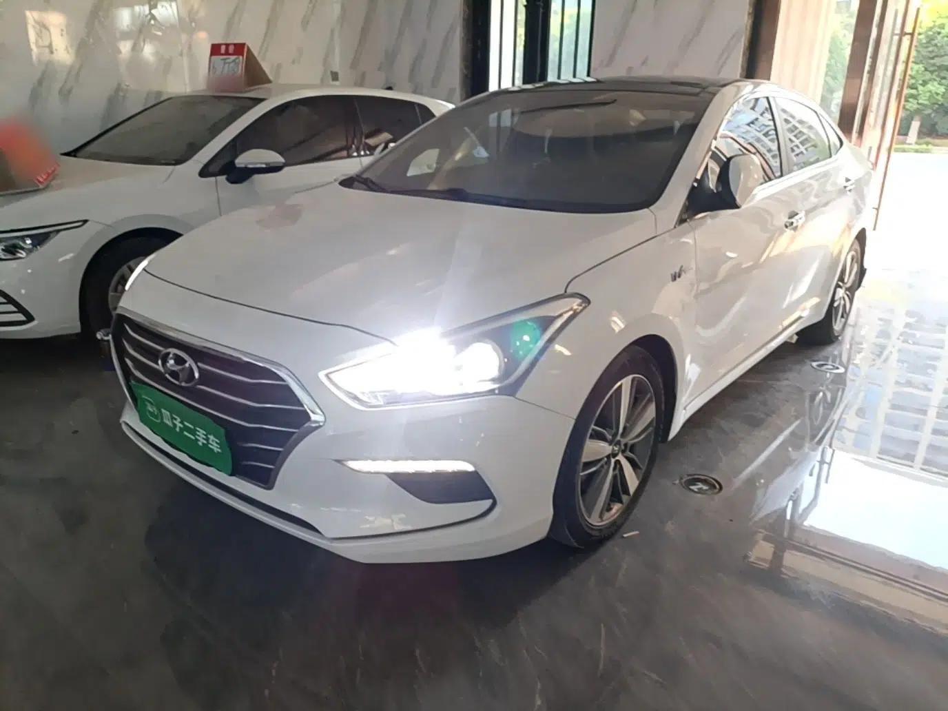 Hyundai Mistra 2017 1.6T Automatic Flagship Model TOP China V Emission Standard — миниатюра 1