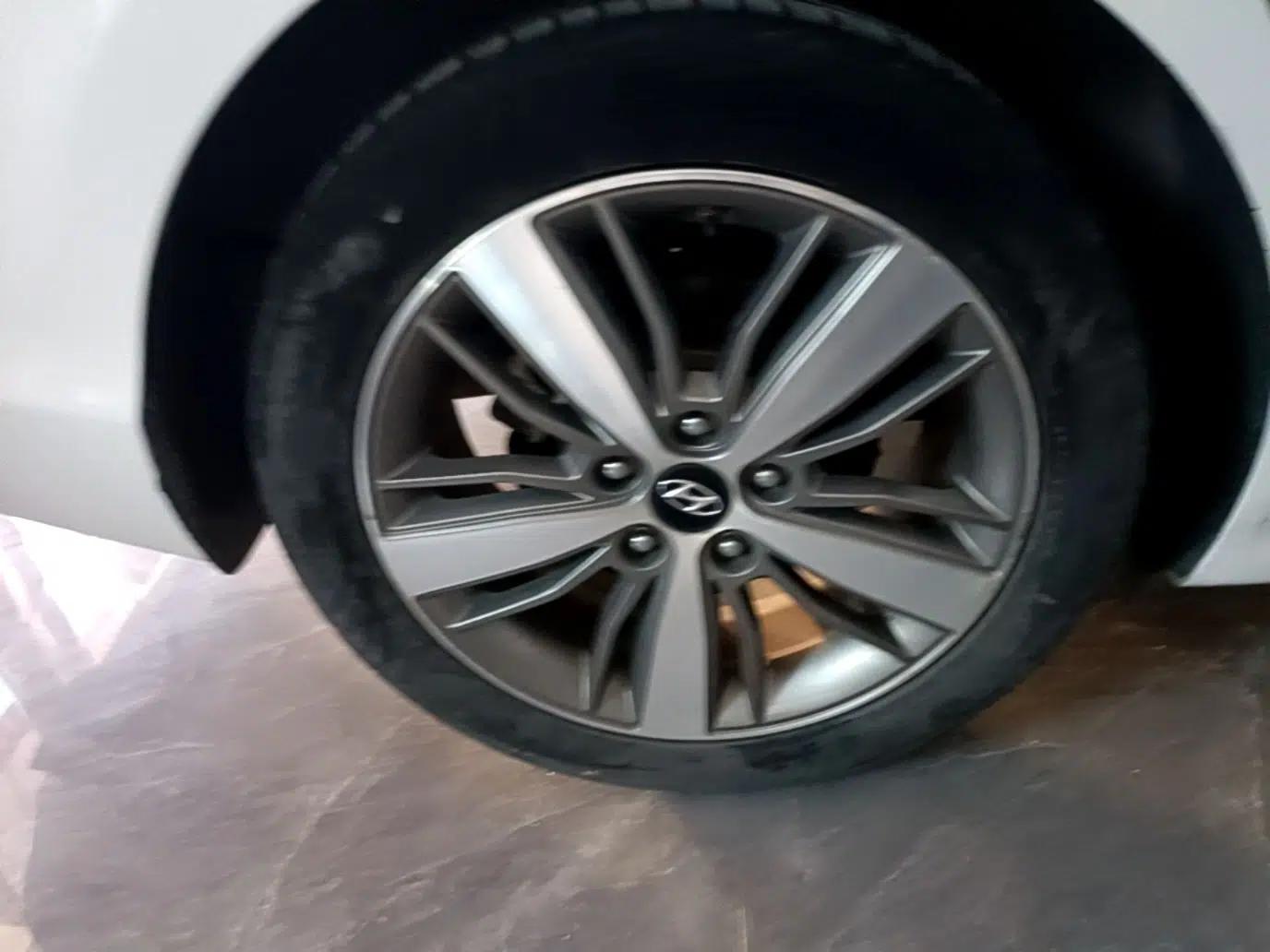 Hyundai Mistra 2017 1.6T Automatic Flagship Model TOP China V Emission Standard — миниатюра 11