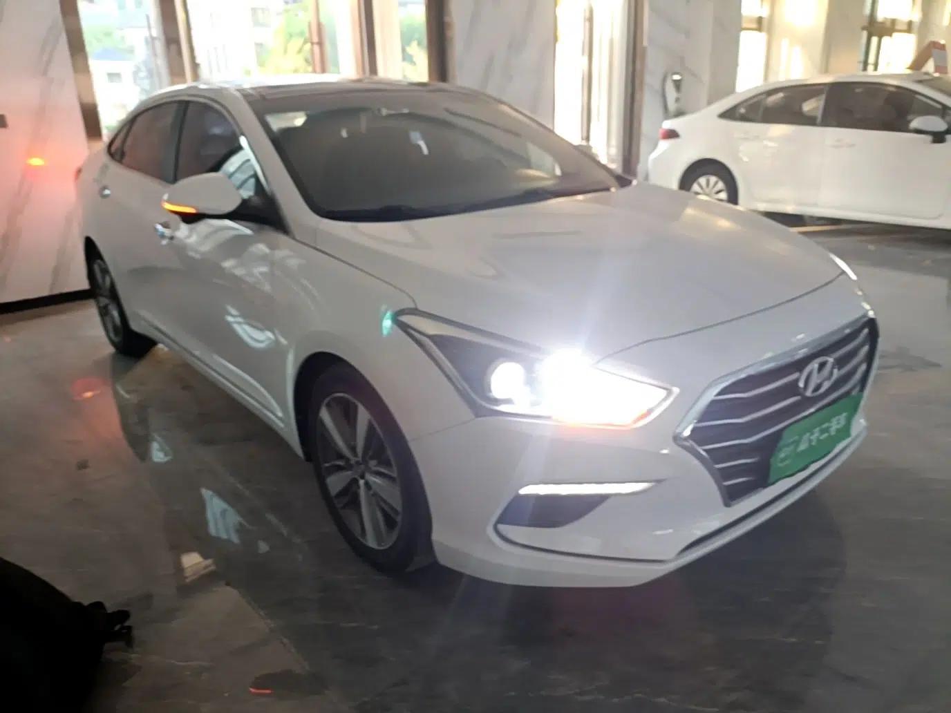 Hyundai Mistra 2017 1.6T Automatic Flagship Model TOP China V Emission Standard — миниатюра 3