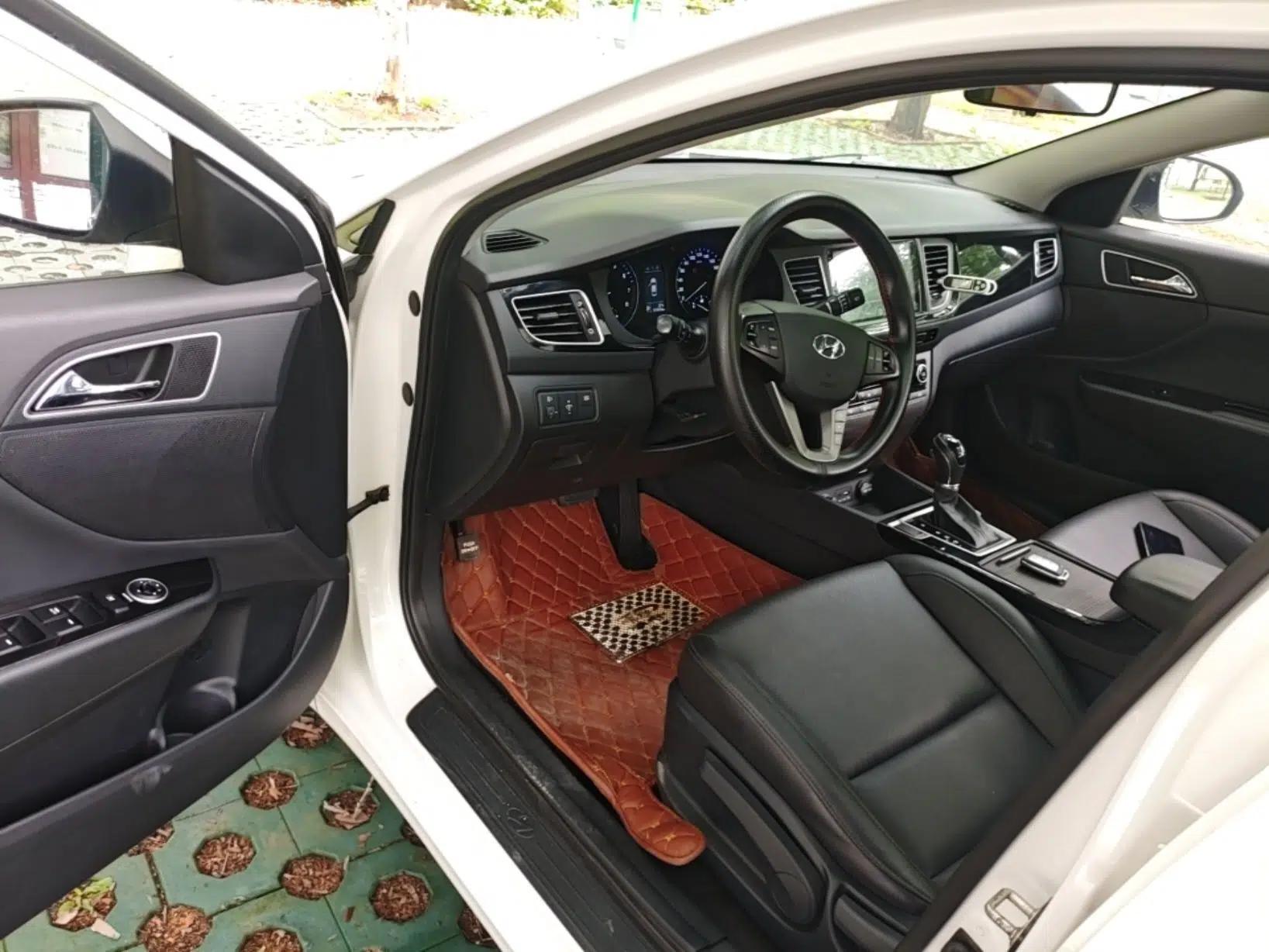 Hyundai Mistra 2014 1.8L Automatic Smart GLS — миниатюра 18