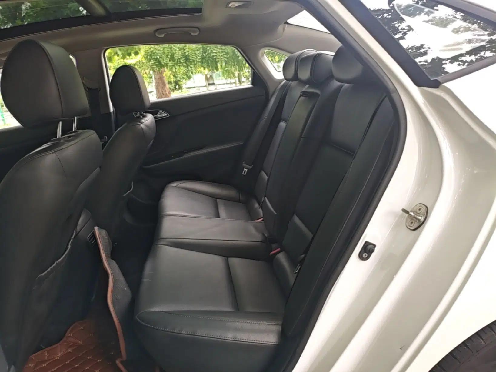 Hyundai Mistra 2014 1.8L Automatic Smart GLS — миниатюра 20