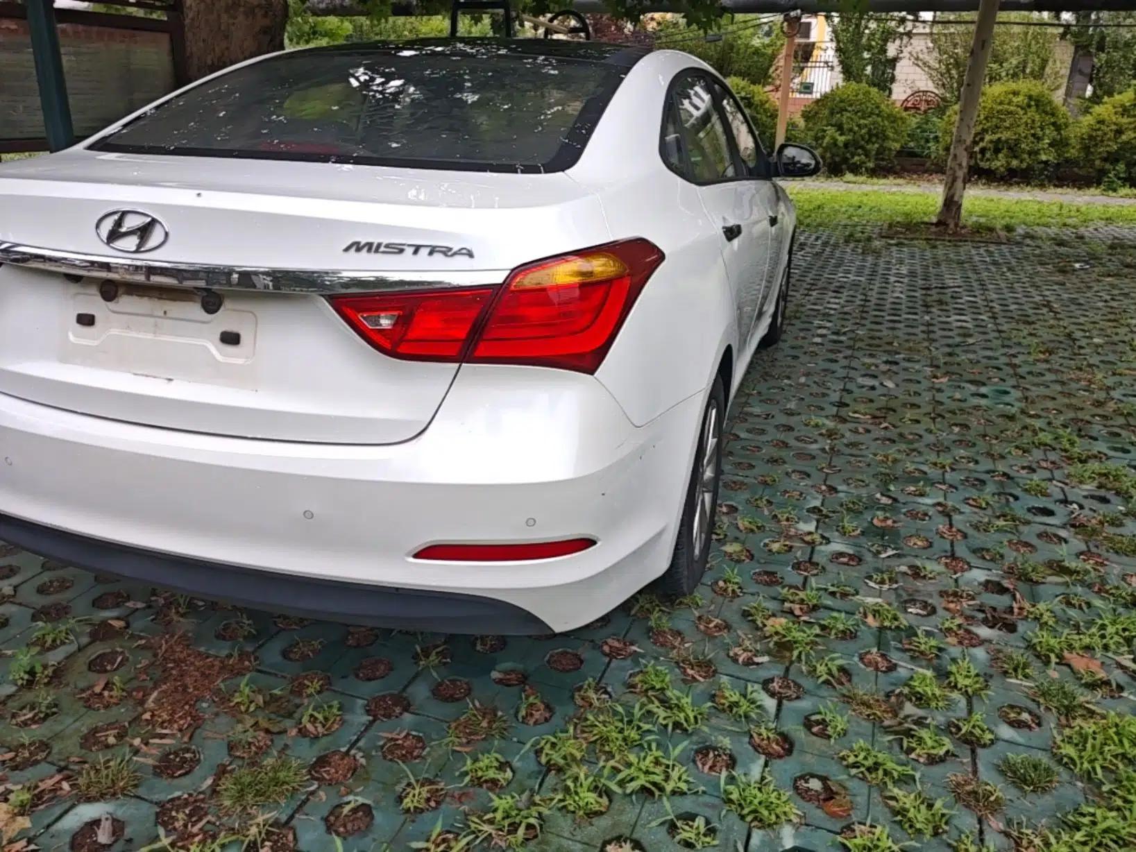 Hyundai Mistra 2014 1.8L Automatic Smart GLS — миниатюра 9