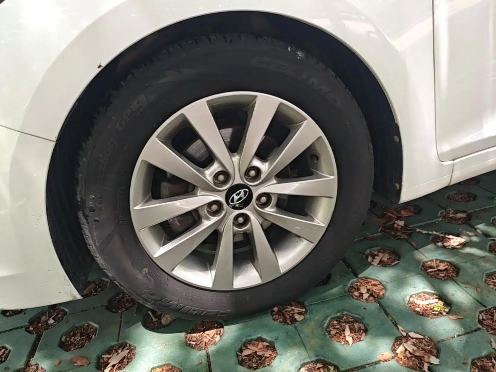 Hyundai Mistra 2014 1.8L Automatic Smart GLS — миниатюра 10